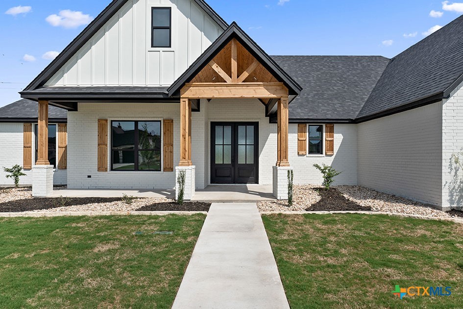 1220 Hadley Lane Copperas Cove, TX 76522 - Photo 17 of 17 a front view of a house with garden