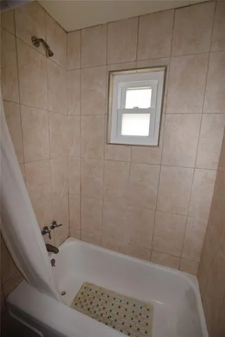 $1,350 | 305 West Hancock Street, Lakeland, FL 33803