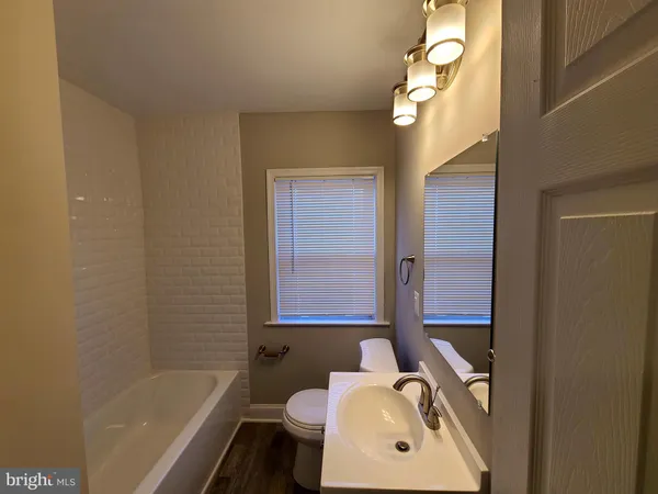 $1,950 | 4715 Dartford Avenue, Baltimore, MD 21229