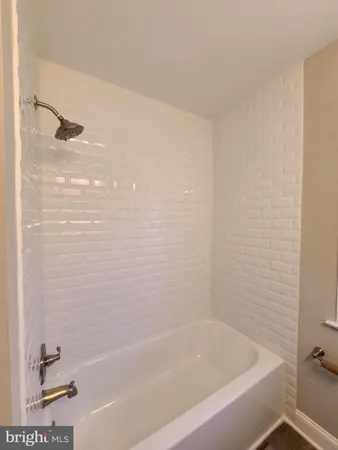 $1,950 | 4715 Dartford Avenue, Baltimore, MD 21229