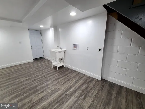 $1,950 | 4715 Dartford Avenue, Baltimore, MD 21229