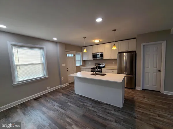 $1,950 | 4715 Dartford Avenue, Baltimore, MD 21229