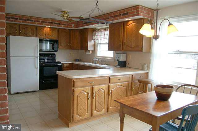 3 Hillcrest Road Enola, PA 17025 - Photo 4 of 7 Gallery Image 4