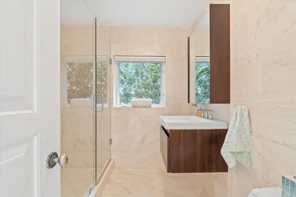 $9,000 | 2625 Northeast 12th Street, Fort Lauderdale, FL 33304