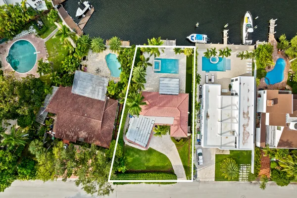 $9,000 | 2625 Northeast 12th Street, Fort Lauderdale, FL 33304