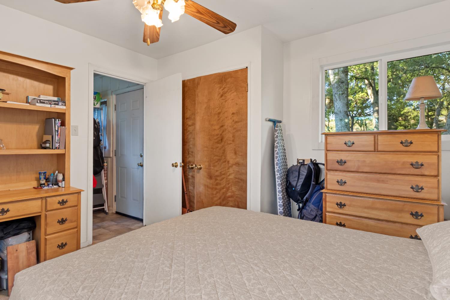 6641 Ribbon Lane Placerville, CA 95667 - Photo 10 of 21 a bedroom with a bed and a dresser