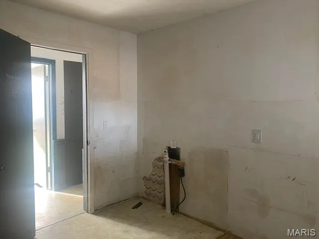 $114,900 | 601 State Route West, New Madrid, MO 63869