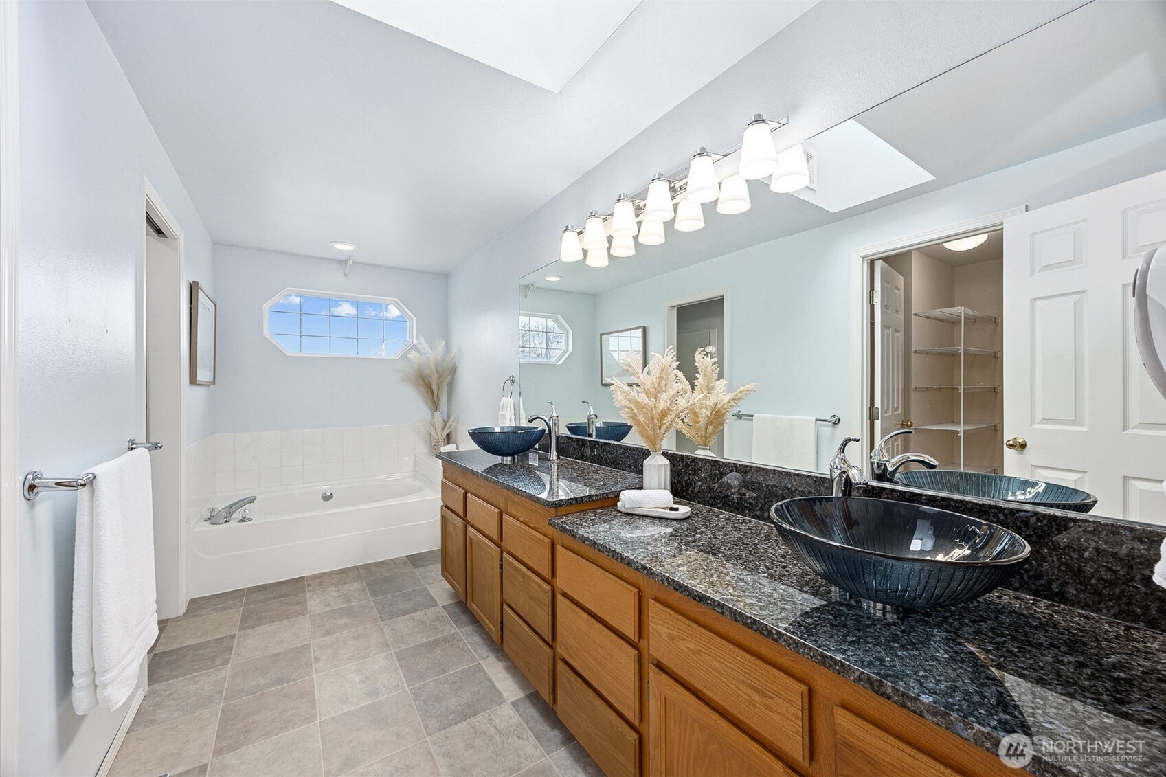 18820 112th Place Southeast Renton, WA 98055 - Photo 16 of 33