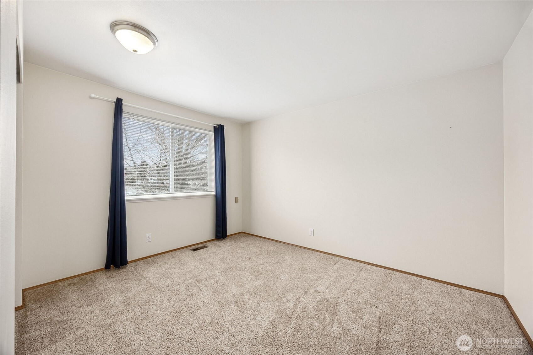 18820 112th Place Southeast Renton, WA 98055 - Photo 20 of 33