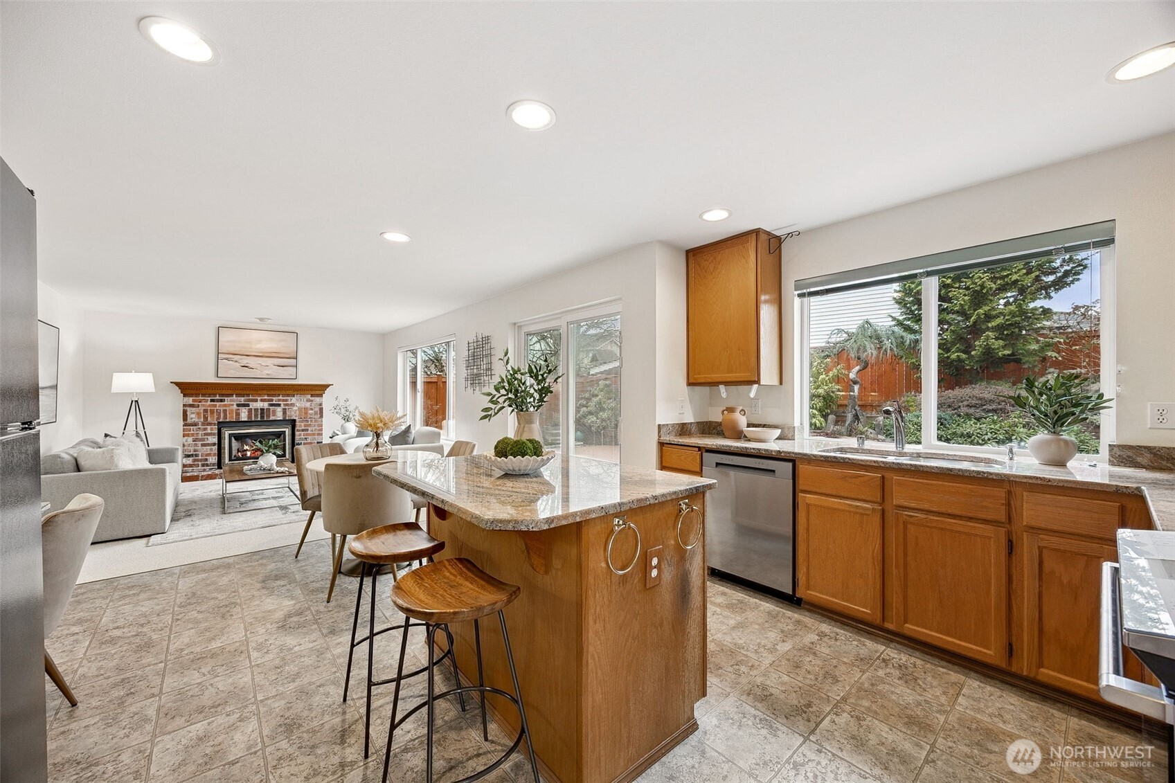 18820 112th Place Southeast Renton, WA 98055 - Photo 7 of 33