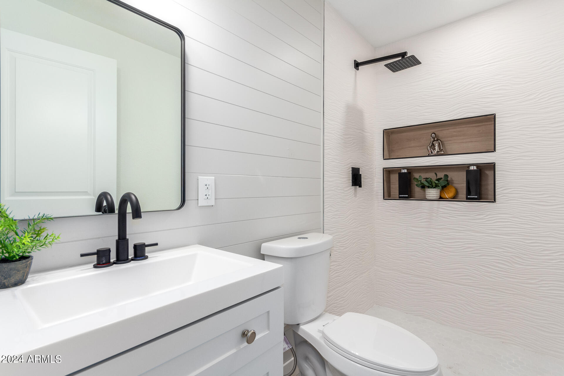 2056 East Orange Street Tempe, AZ 85281 - Photo 12 of 20 0022-20 - Orange