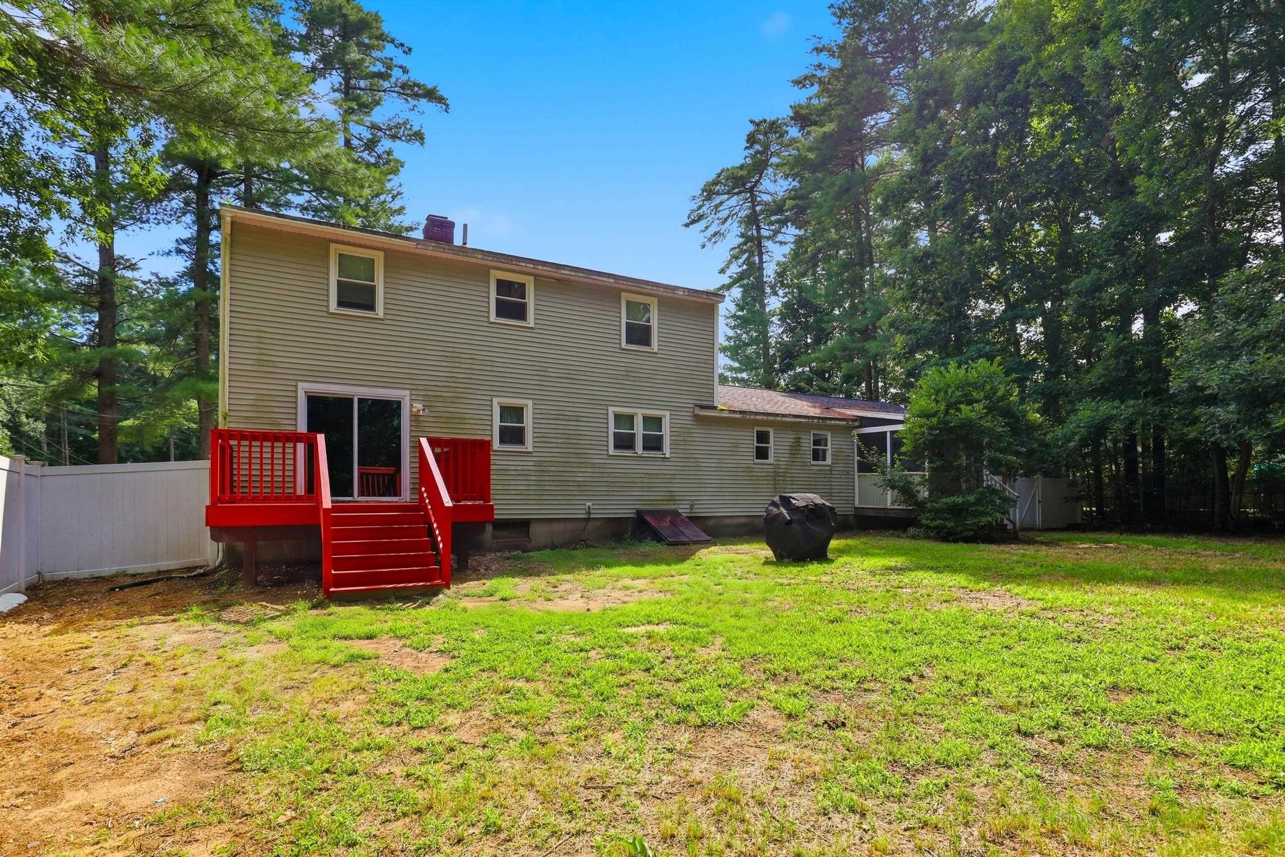 107 Bedford Road Merrimack, NH 03054 - Photo 5 of 38 Gallery Image 5