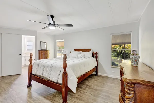 $39,500 | 8775 20th Street, Unit 336, Vero Beach, FL 32966