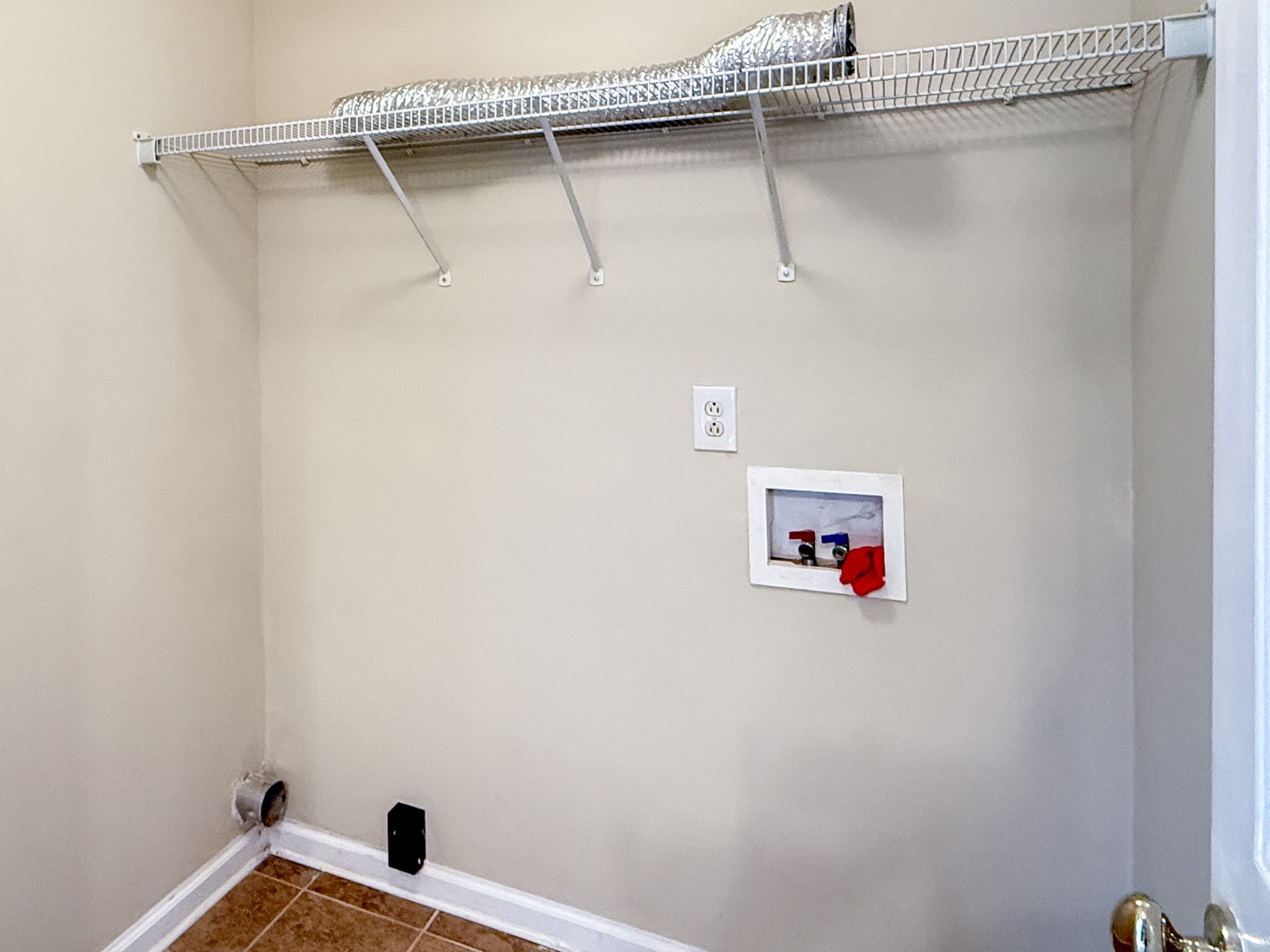 1004 Fall Parkway Murfreesboro, TN 37129 - Photo 15 of 15 a bathroom with a window and a shower