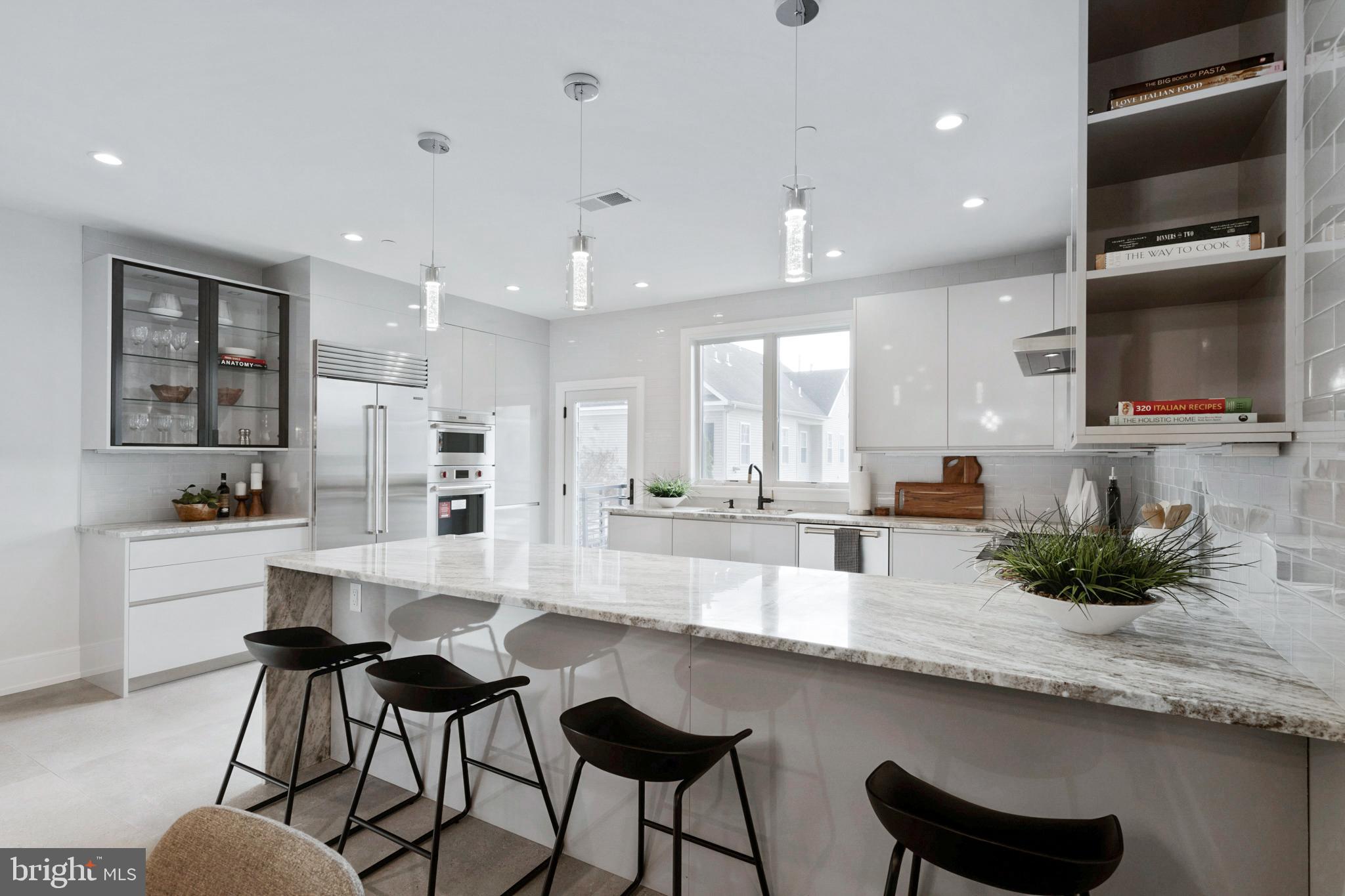 2008 Renaissance Walk, Unit 5 Philadelphia, PA 19145 - Photo 13 of 94 Sub Zero / Wolf top of the line appliances