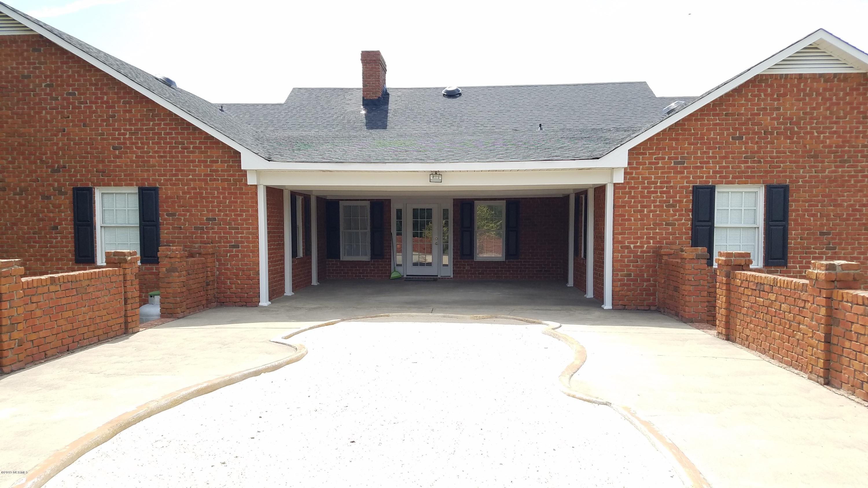 2005 British Road Kinston, NC 28501 - Photo 13 of 61 Rear Porch/Patio