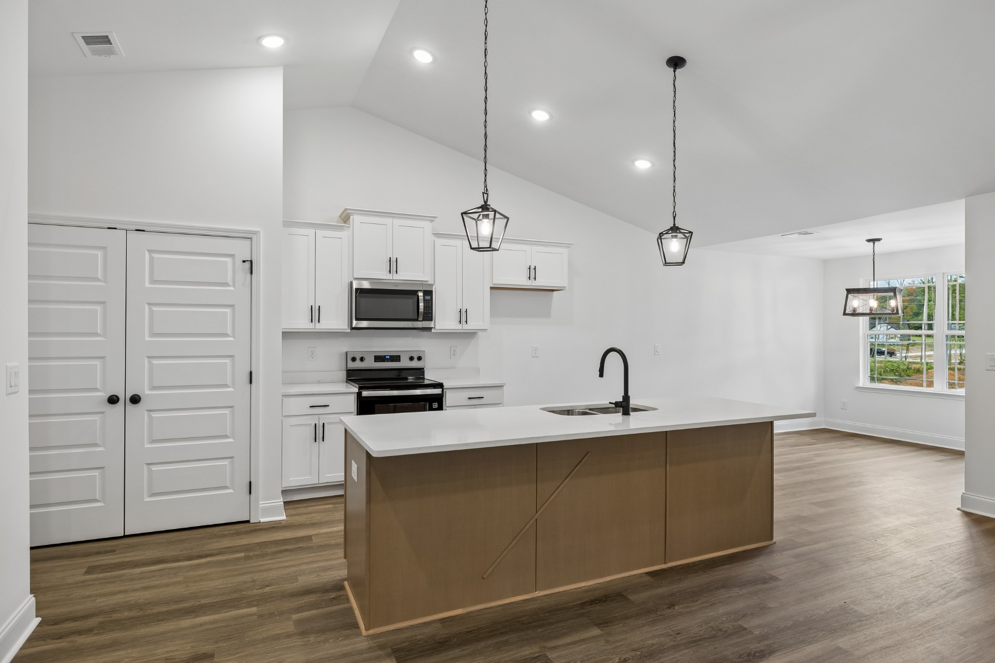 302 Dusty Road Dickson, TN 37055 - Photo 8 of 19 Gallery Image 8