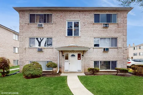 $1,375 | 10362 Michael Todd Terrace, Unit GN, Glenview, IL 60025