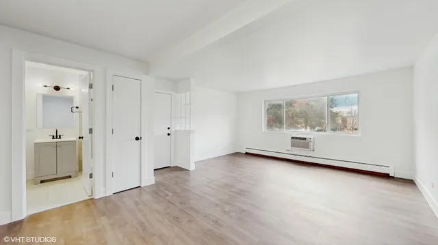 $1,375 | 10362 Michael Todd Terrace, Unit GN, Glenview, IL 60025