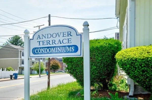 $389,900 | 2 Andover Terrace, Unit 2, Lawrence, MA 01843