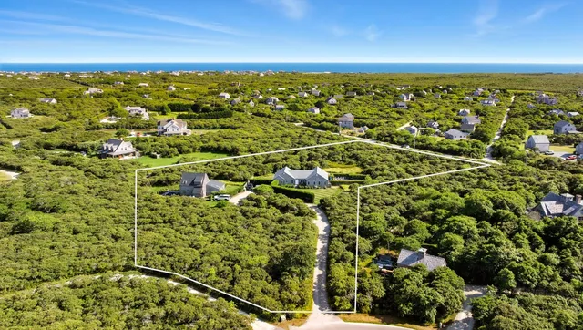 $3,950,000 | 9 Green Hollow Road, Nantucket, MA 02554