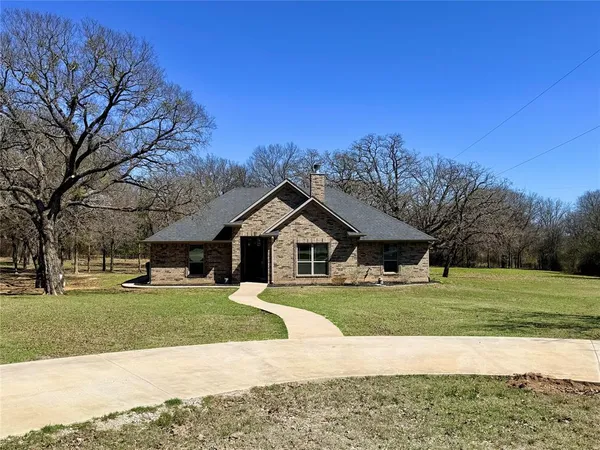 $399,900 | 816 North College Street, Bryson, TX 76427