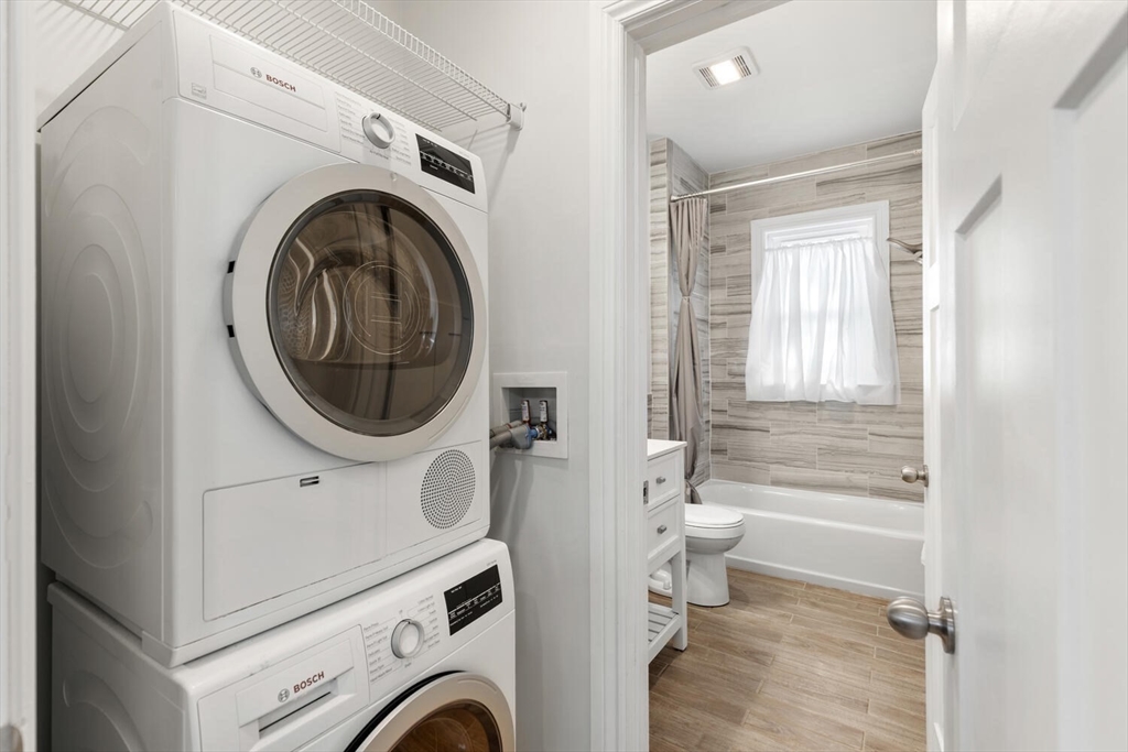 43 Kenmere Road, Unit 1 Medford, MA 02155 - Photo 17 of 42