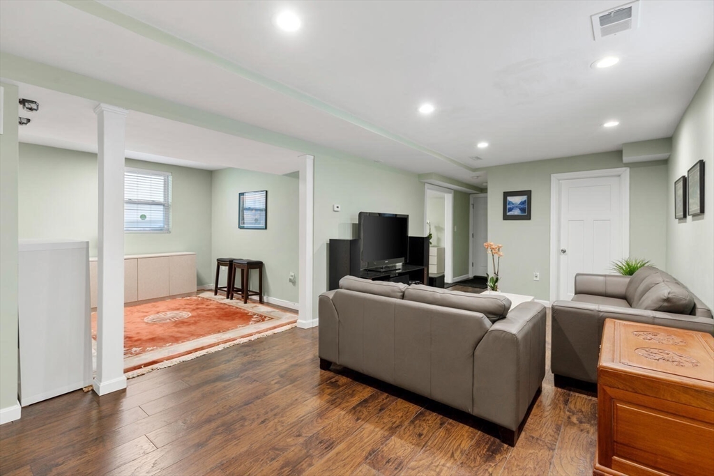 43 Kenmere Road, Unit 1 Medford, MA 02155 - Photo 23 of 42