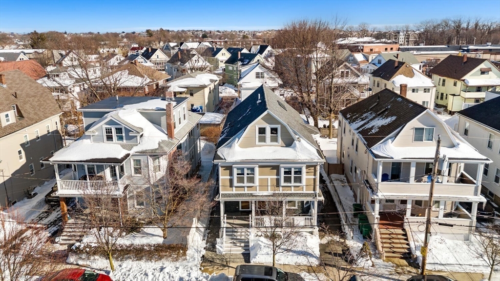 43 Kenmere Road, Unit 1 Medford, MA 02155 - Photo 5 of 42