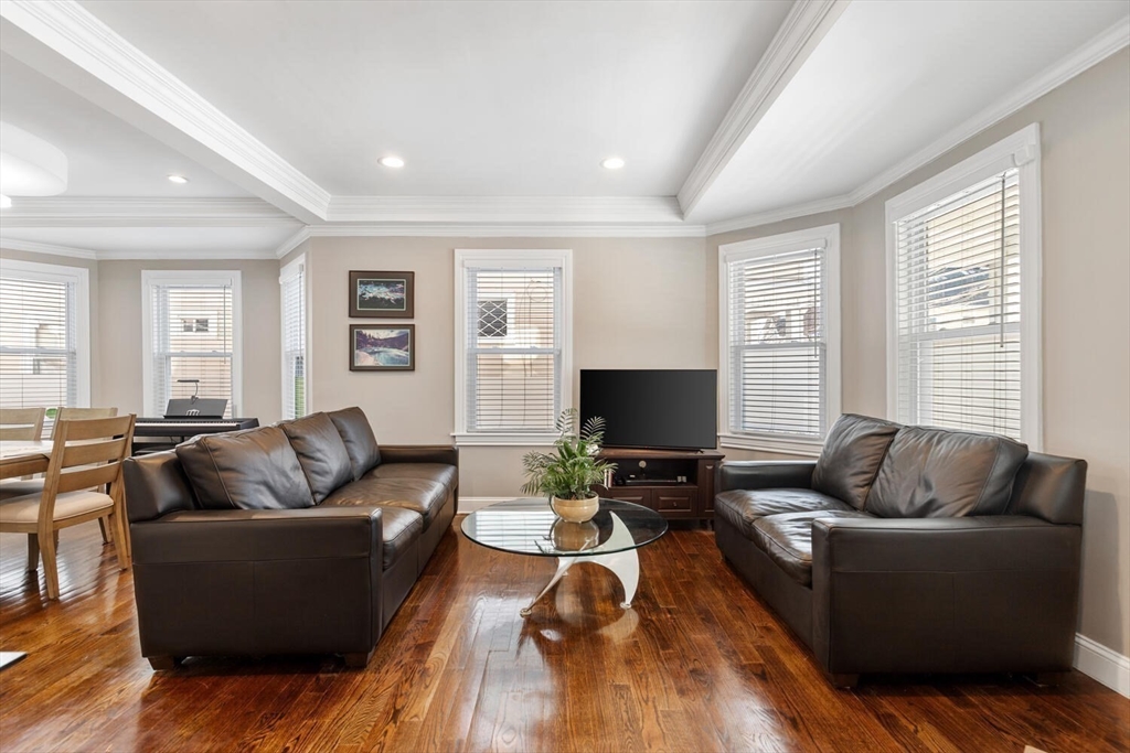 43 Kenmere Road, Unit 1 Medford, MA 02155 - Photo 8 of 42