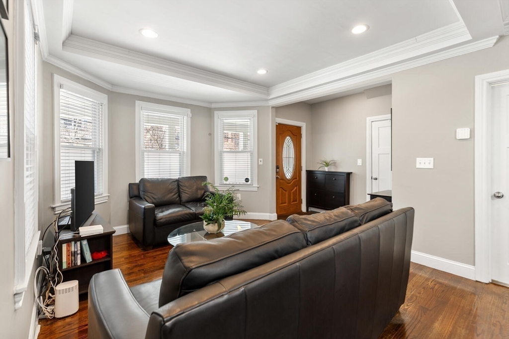 43 Kenmere Road, Unit 1 Medford, MA 02155 - Photo 10 of 42