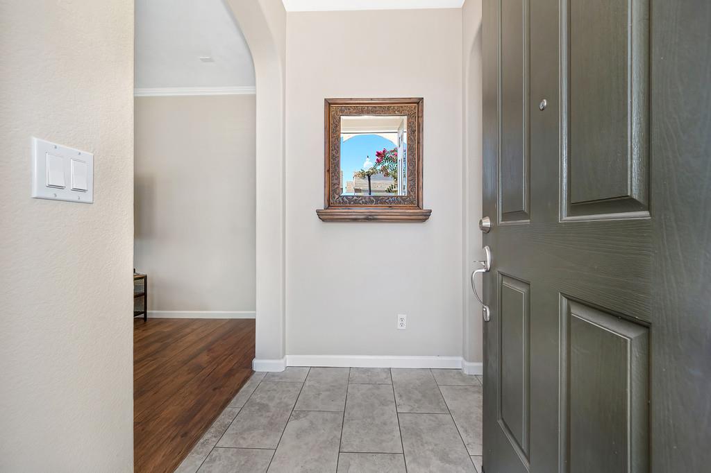 6137 RolkingHam Lane Orangevale, CA 95662 - Photo 39 of 41 Gallery Image 39