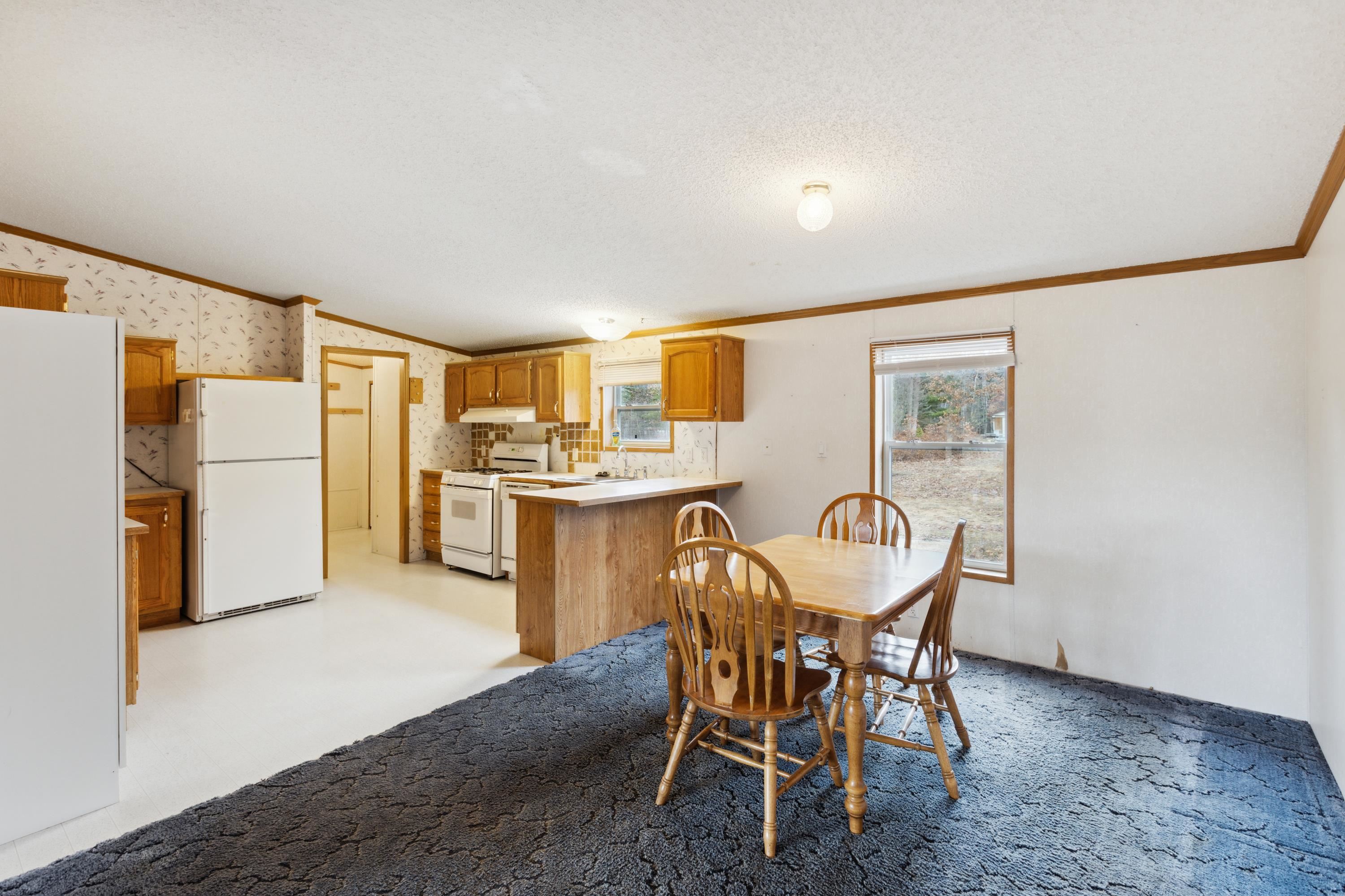 676 West Howard Road Beaverton, MI 48612 - Photo 4 of 38