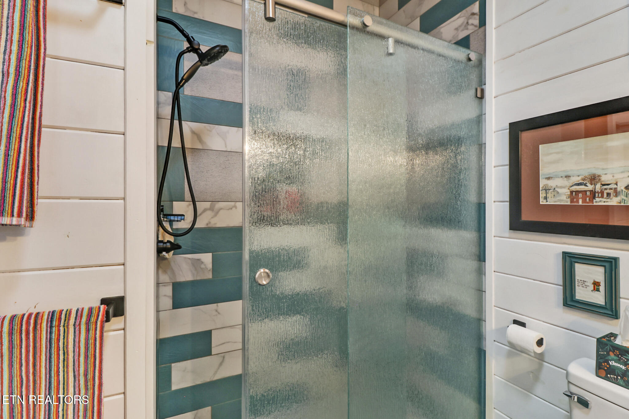 232 Wildcat Road Jamestown, TN 38556 - Photo 24 of 54 main/master bath