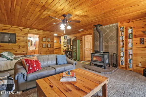 $770,000 | 232 Wildcat Road, Jamestown, TN 38556