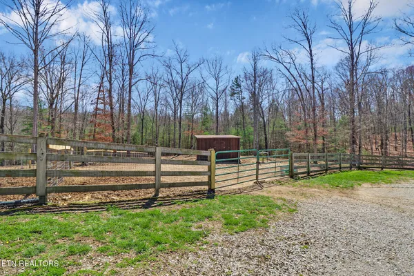 $770,000 | 232 Wildcat Road, Jamestown, TN 38556