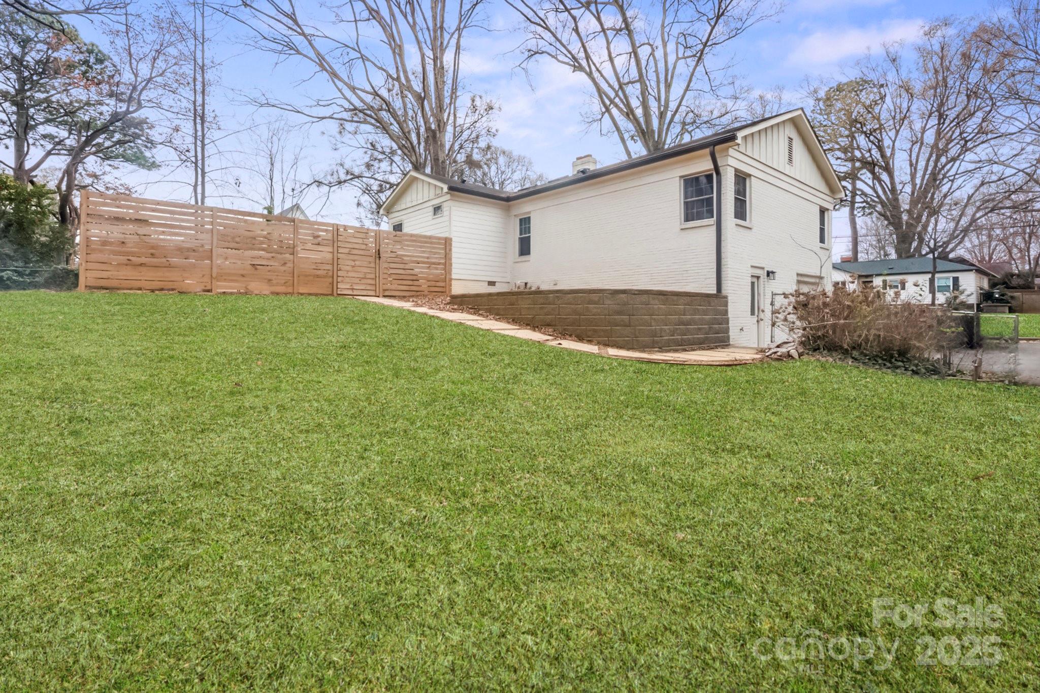 4329 Castleton Road Charlotte, NC 28211 - Photo 31 of 33 Gallery Image 31