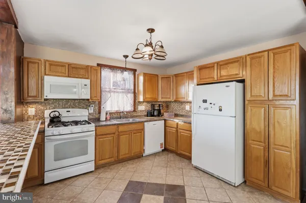 $379,000 | 7039 Crease Lane, Philadelphia, PA 19128