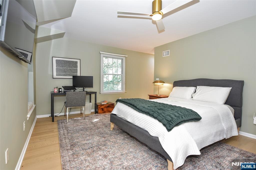 379 Martom Road Wyckoff, NJ 07481 - Photo 26 of 43 Gallery Image 26