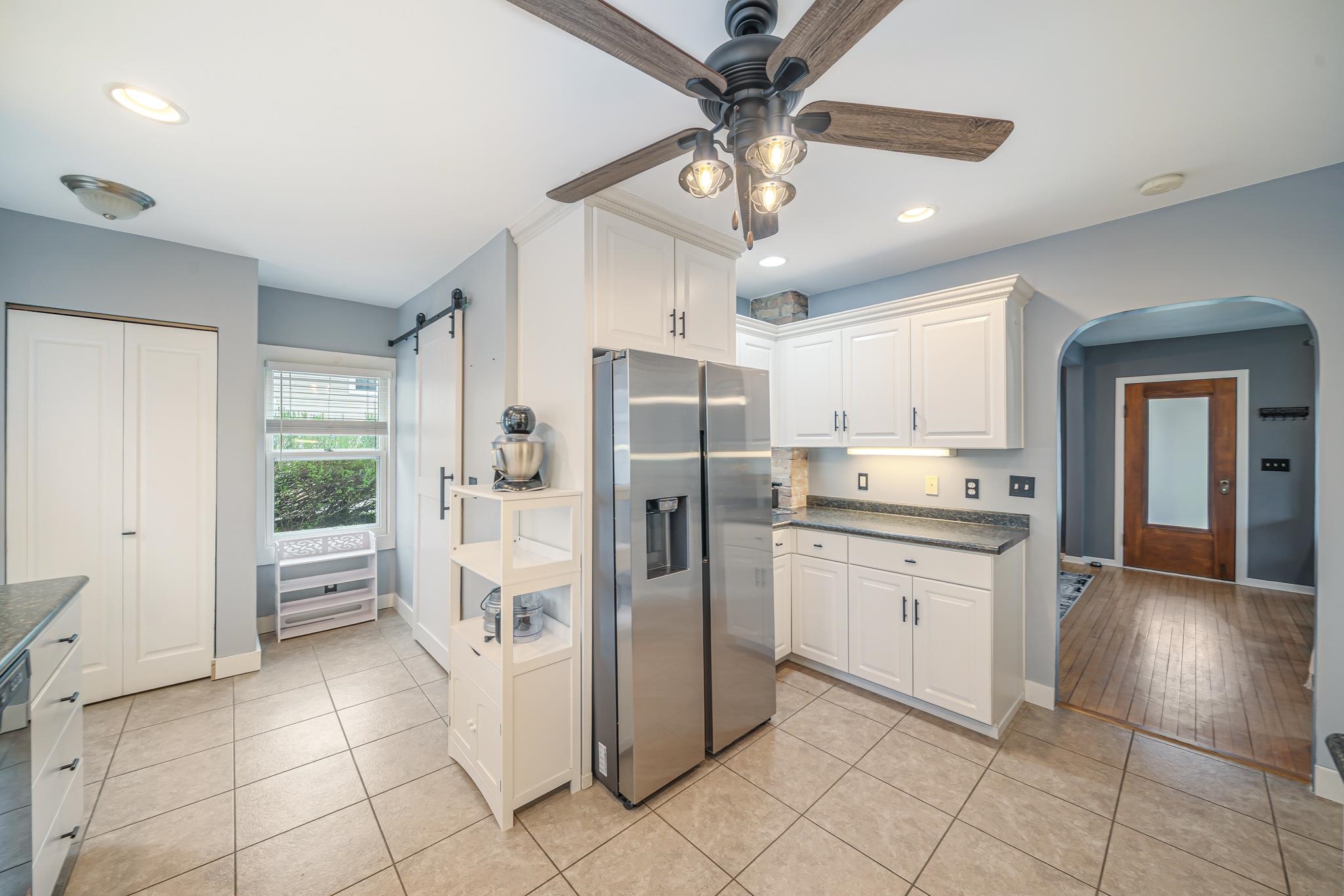 715 North Harriman Street Appleton, WI 54911 - Photo 11 of 39