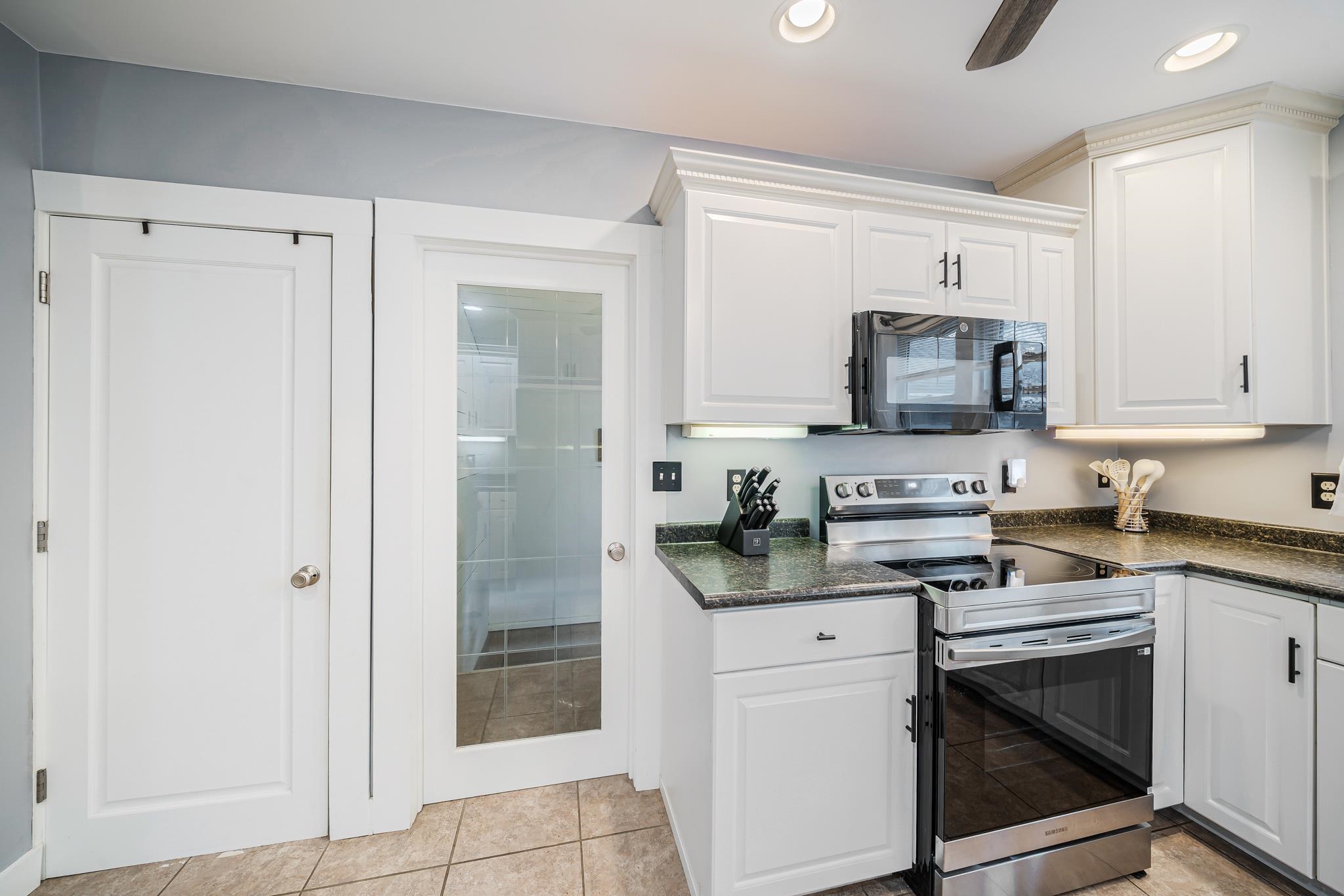 715 North Harriman Street Appleton, WI 54911 - Photo 13 of 39