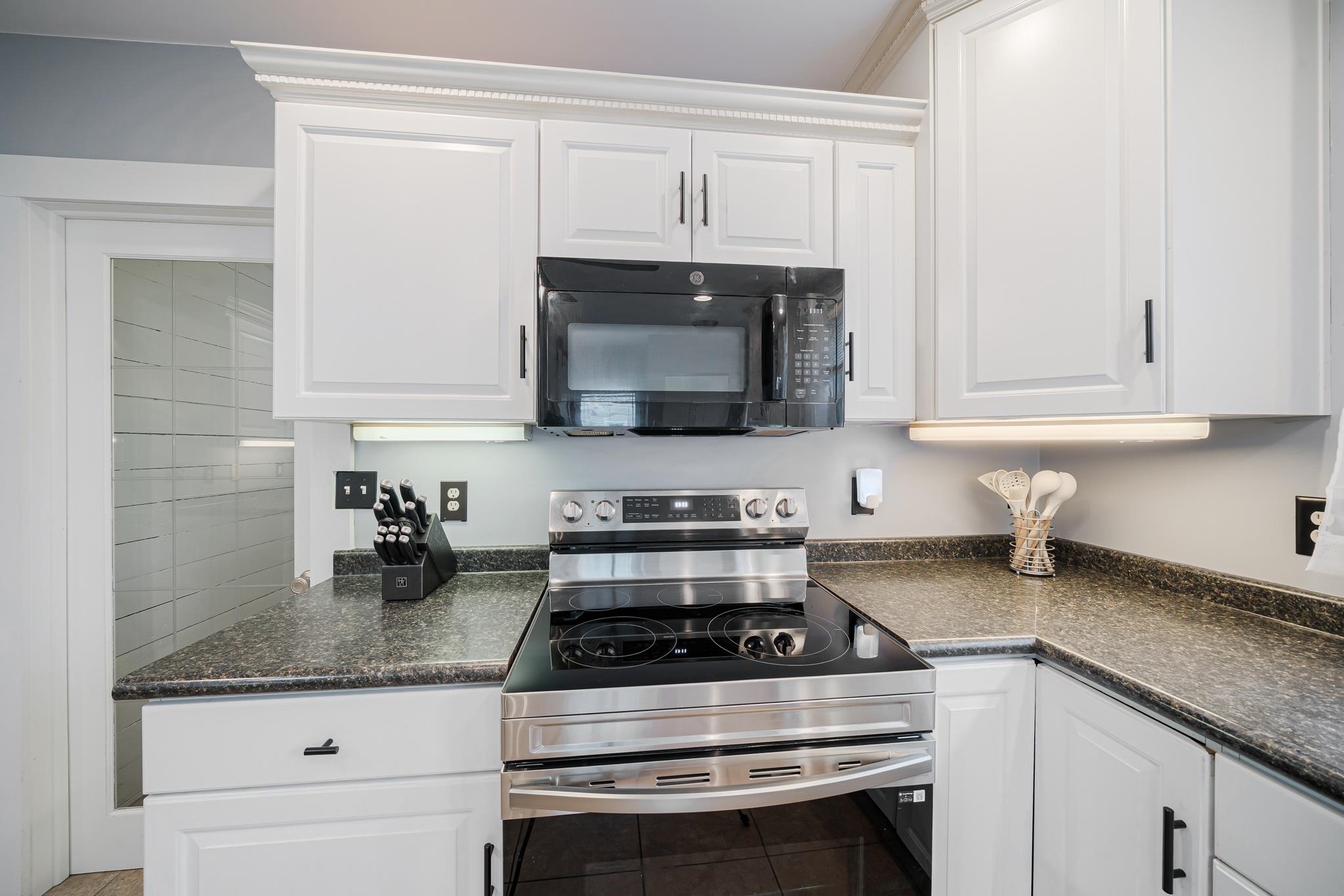 715 North Harriman Street Appleton, WI 54911 - Photo 14 of 39