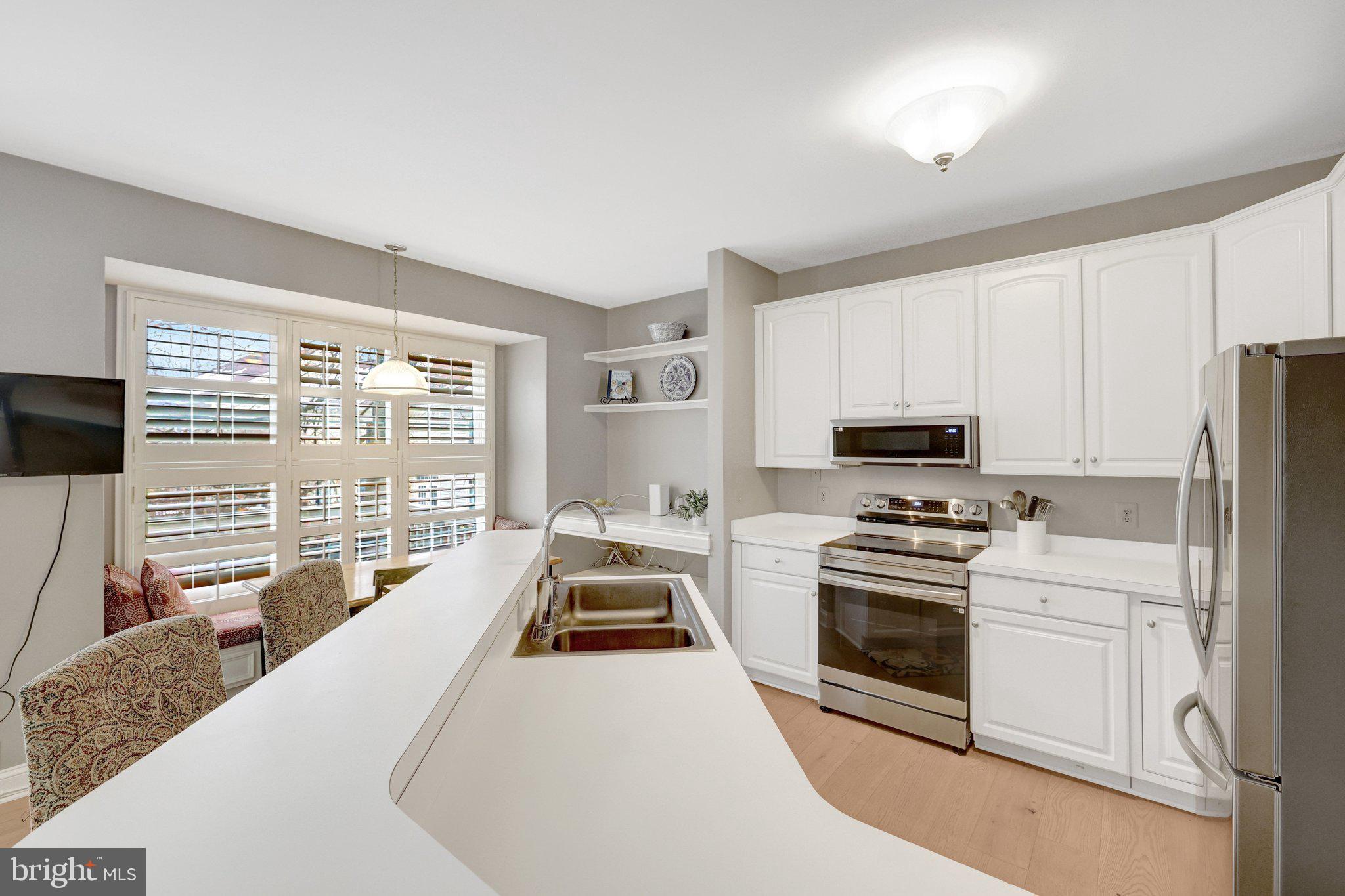 1309 Sundial Drive Reston, VA 20194 - Photo 7 of 45 Kitchen
