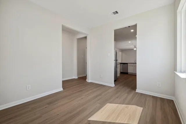 $2,075 | 335 Kingston Way, Waller, TX 77484