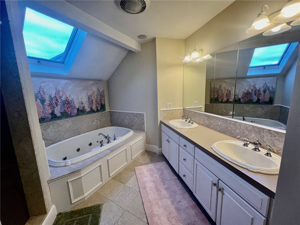 611 Wolcott Avenue Middletown, RI 02842 - Photo 13 of 31