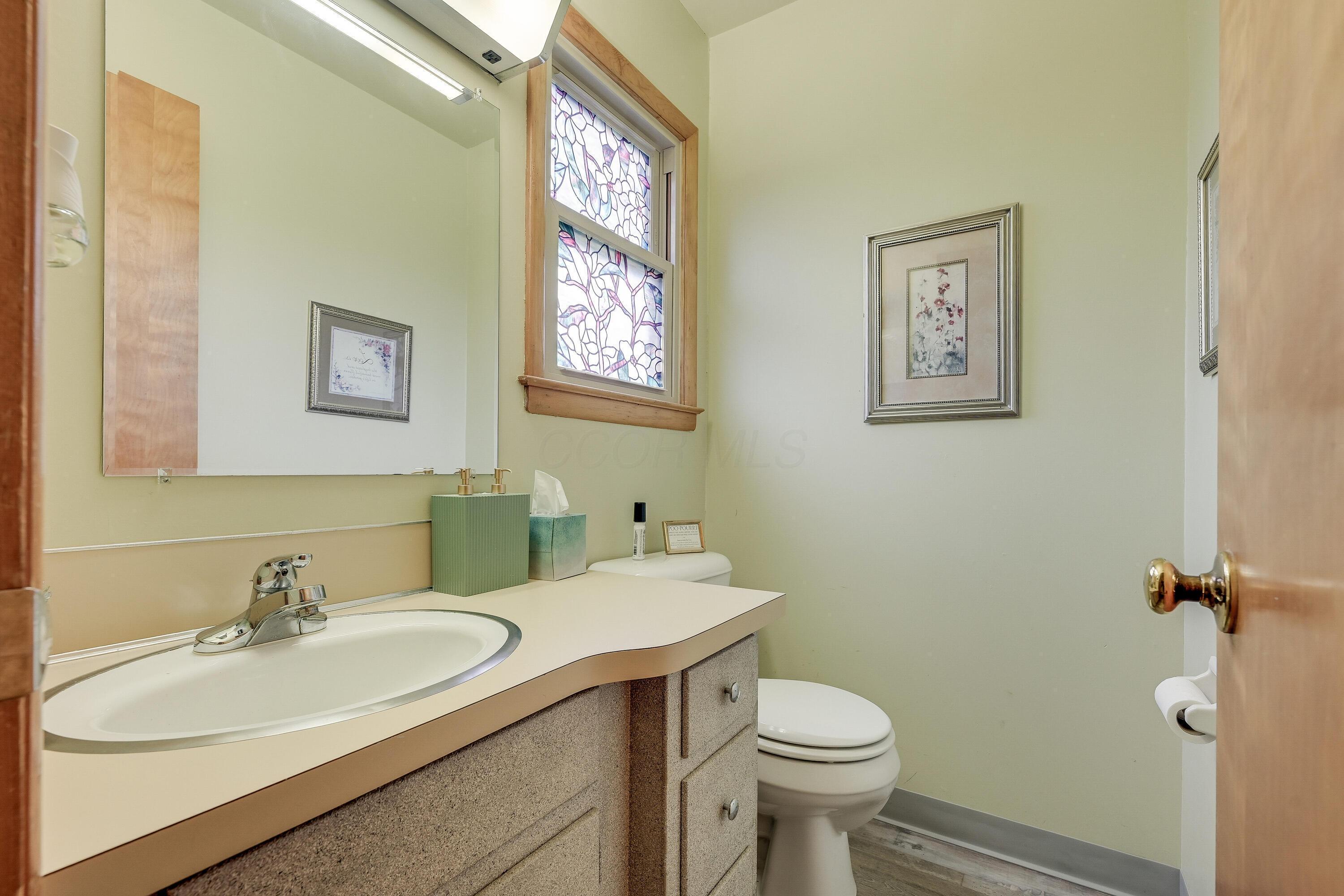 4909 Vanlear Road Columbus, OH 43229 - Photo 19 of 34 4909 Vanlear Rd Columbus OH 43229 USA-02