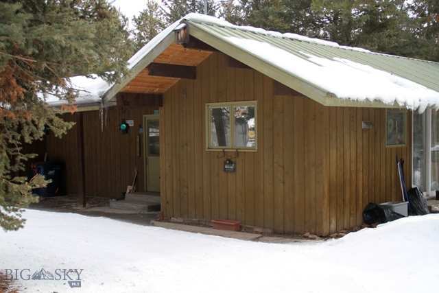 980 Spur Road Gallatin Gateway, MT 59730 - Photo 1 of 1 Exterior