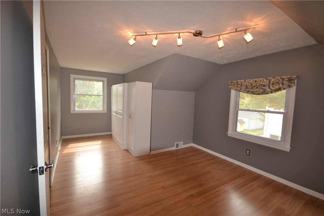 33650 Baldwin Road Solon, OH 44139 - Photo 14 of 30