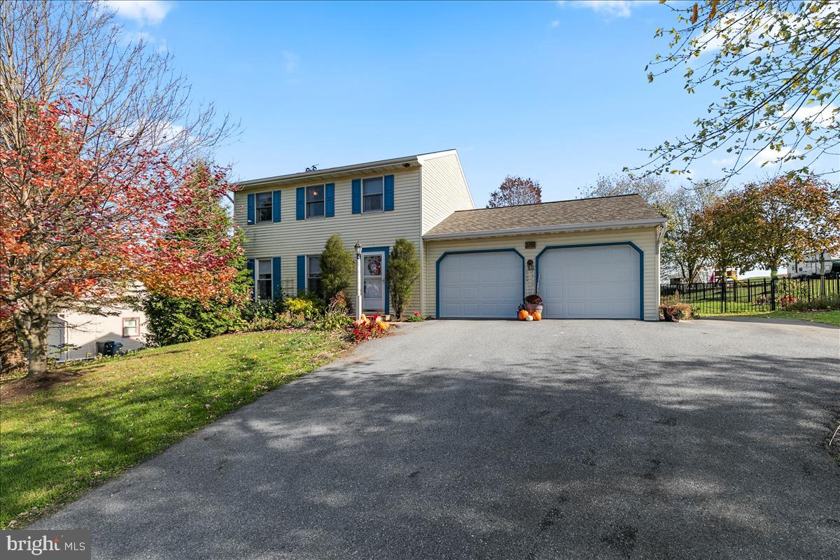 2692 Shumaker Road Manheim, PA 17545 - Photo 1 of 1 Front