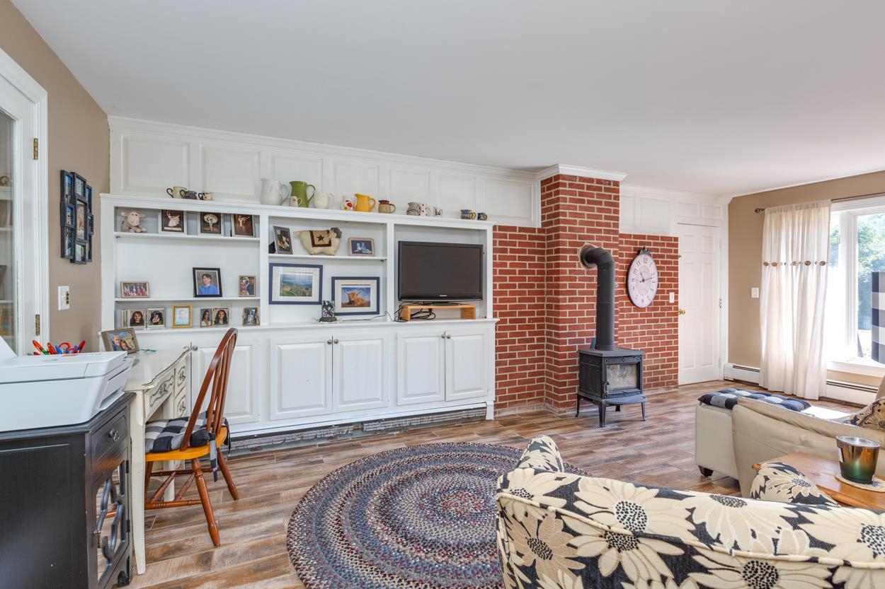 59 Knox Road Bow, NH 03304 - Photo 11 of 40 Gallery Image 11